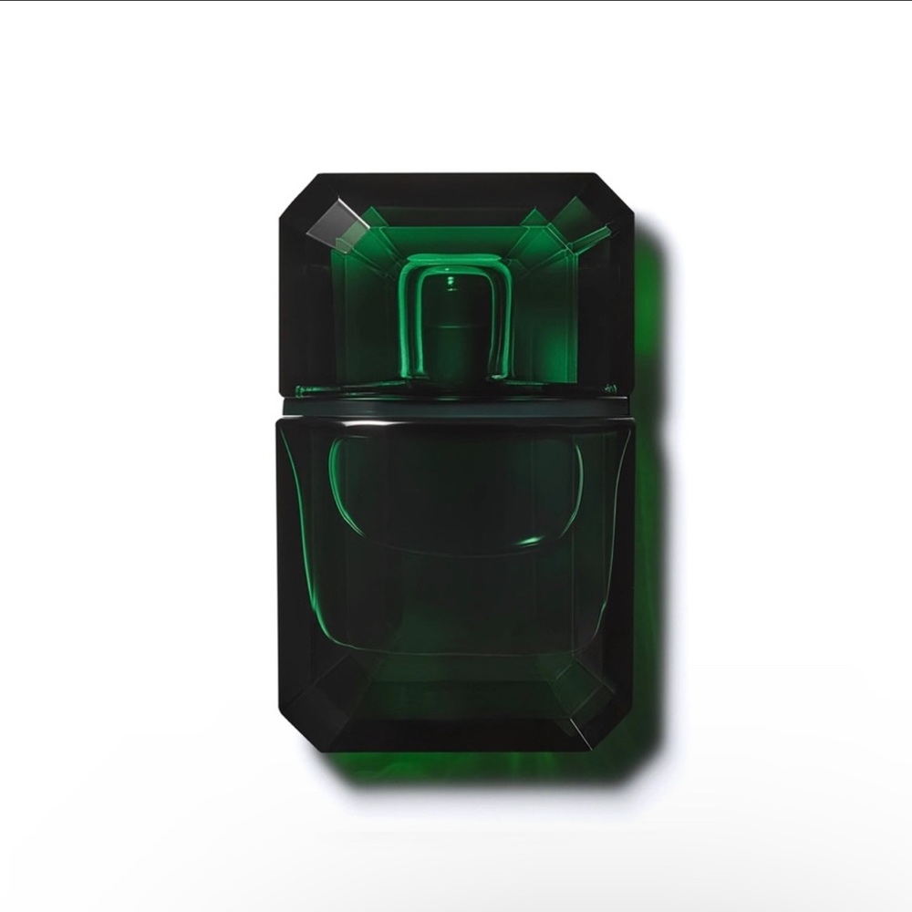 ❌SOLD ON Ⓜ️❌ KIM EMERALD DIAMOND BNIP Authentic Picture added - Picture 4 of 7